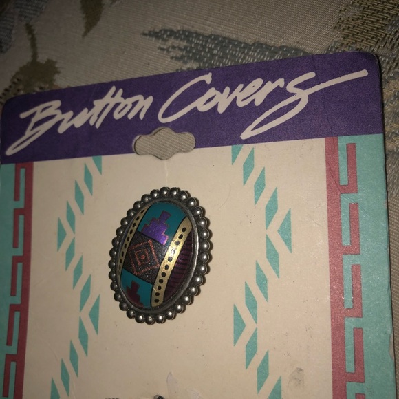 Vintage Button Concepts Western Button Covers - 540 - Picture 3 of 6